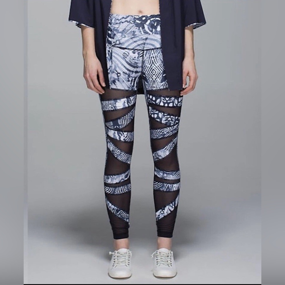 ✨ Lululemon Highest Times Pant Special Edition Wanderlust Mesh Tight ✨